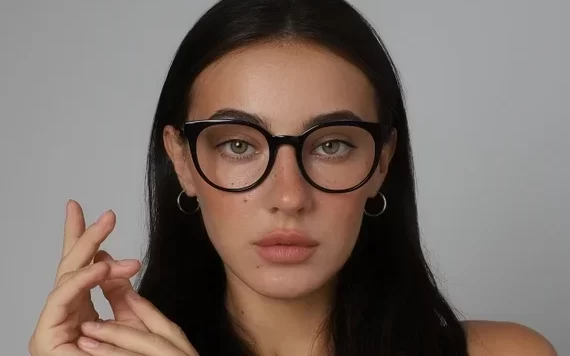 oversized-round-glasses-for-oval-face-shape